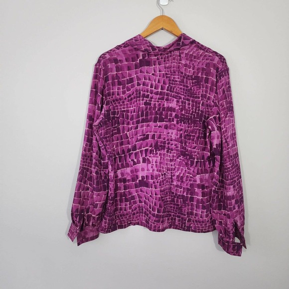 St. John Silk Purple V-neck Long Sleeve Blouse Size 10 - Picture 6 of 9